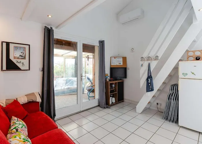 Pavillon Climatise, Renove, Piscine, Proche Plage, Parking Prive, Animaux Acceptes - - Fr-1-409-218 Villa *